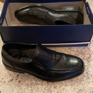 Men’s black loafers